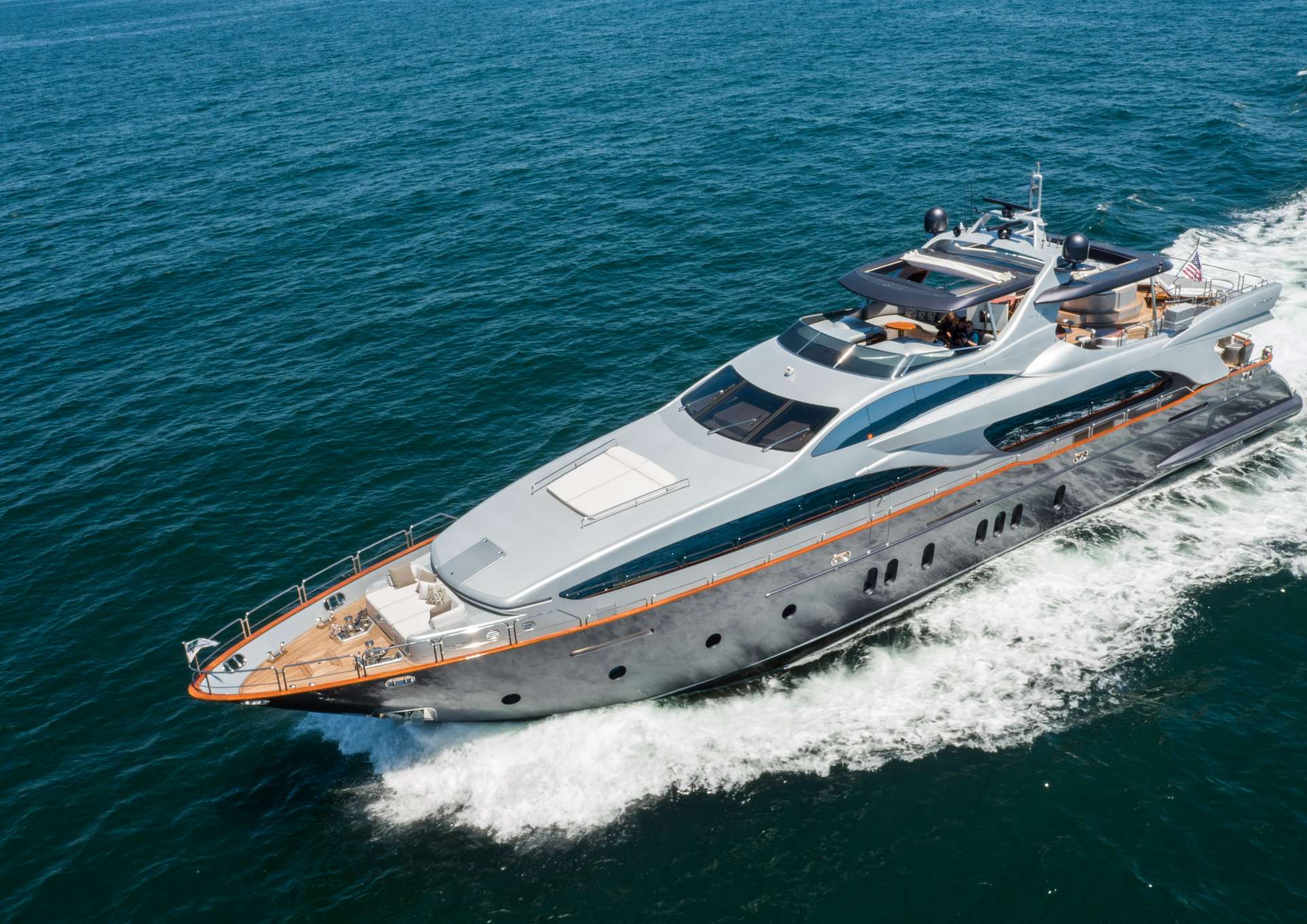 Yacht TAIL LIGHTS, Azimut CHARTERWORLD Luxury Superyacht Charters